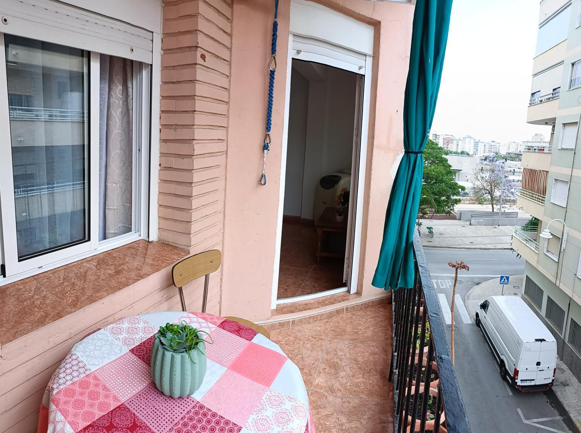 Daoiz, Vivienda Vacacional Para Familias Y Mayores De 25 Anos En El Grao De Gandia 3Ro Sin Ascensor Playa de Gandia Exteriör bild